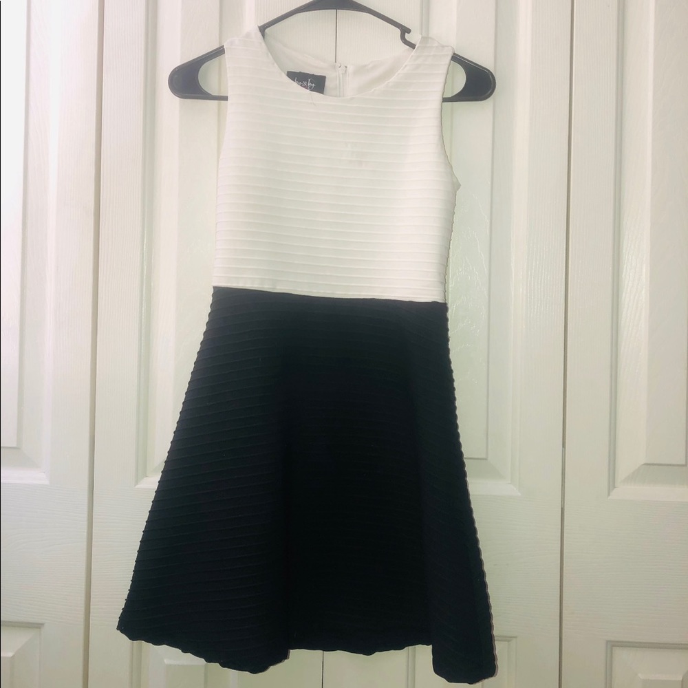 A girls dres
